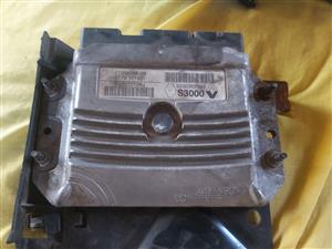 Ecu 2l megane 2