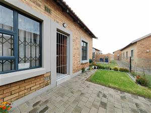 2 Bedroom Unit in Secure Family-Friendly Complex – Terra Nova