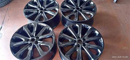 OEM set of 20 inch Land Rover sport mags for sell with pcd 5 by 120