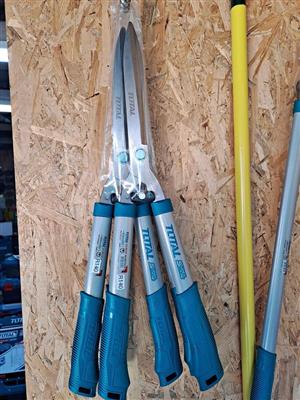 Brand New Total Tools Hedge shear 550mm
