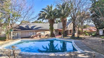 Elegant Family Home in Secure Savoy Estate, Prime Location & Stylish Living