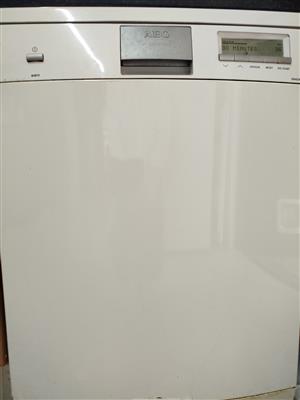 AEG Dishwasher [Favorit 80870]