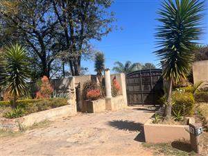 Nice affordable Bachelors & 1Bed Cottages at Glen Austin To Rent 