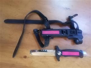 Knife, dive, WENOKA Blackie Collins, 420S/S, pink, c/w belted rubber sheath.
