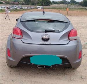 Hyundai Veloster Breaking-Down for Parts 