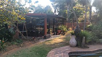 Secure Family Home to Entertain Guests