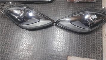 PORSCHE CAYENNE HEADLIGHT 