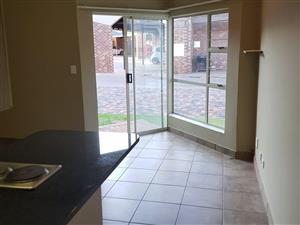 Spacious bachelor in Dassierand – Potchefstroom – For Sale