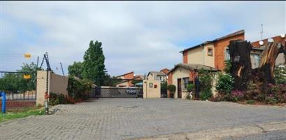 Secure 2-Bedroom Apartment in Popular Ravensklip – Ideal Location Near East Rand Mall